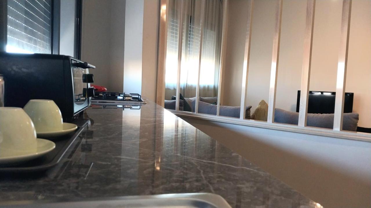 Beautiful Apartment Next To Airport Mohamed V Derroua Luaran gambar