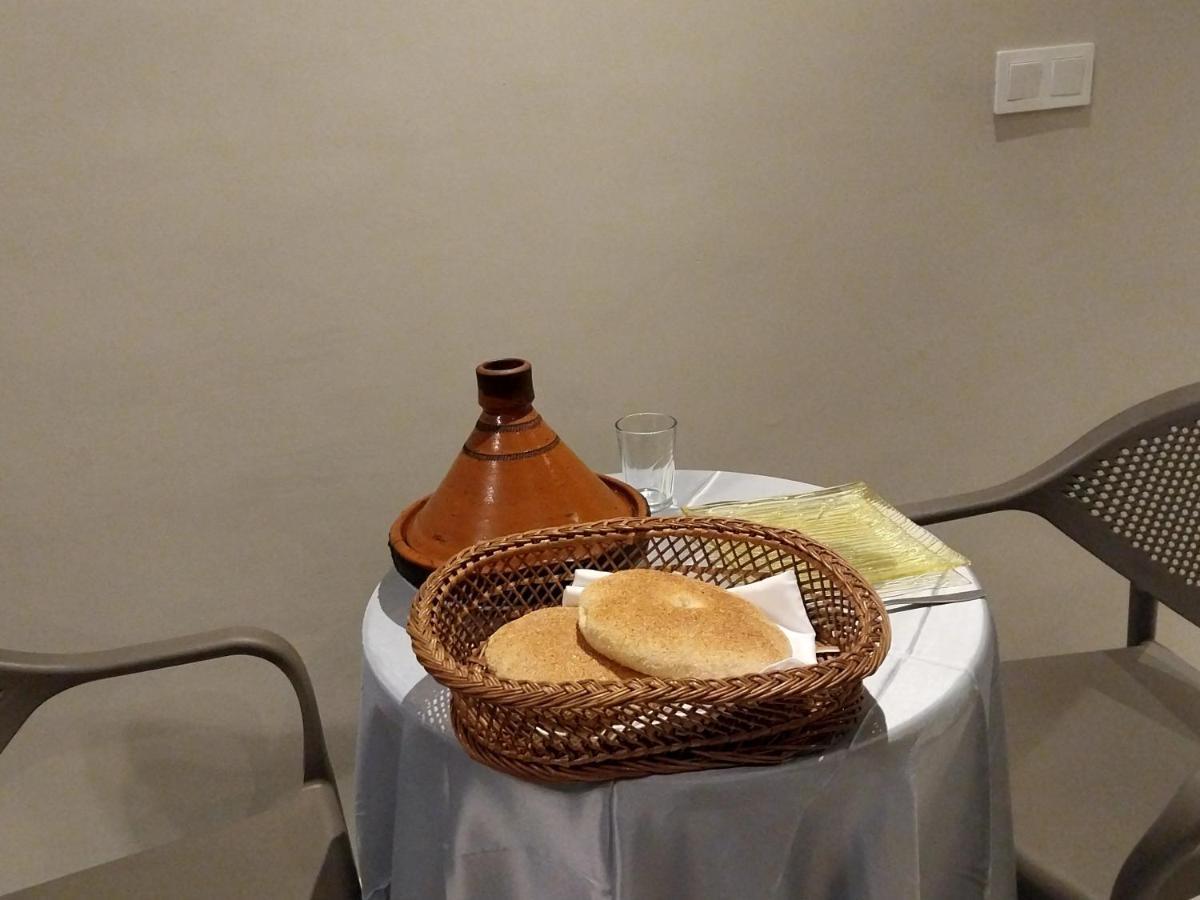 Beautiful Apartment Next To Airport Mohamed V Derroua Luaran gambar